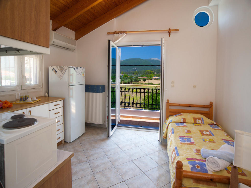 Venezia Apartments Сами Екстериор снимка